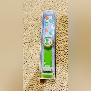 Super Nintendo World Power-Up Band Yoshi